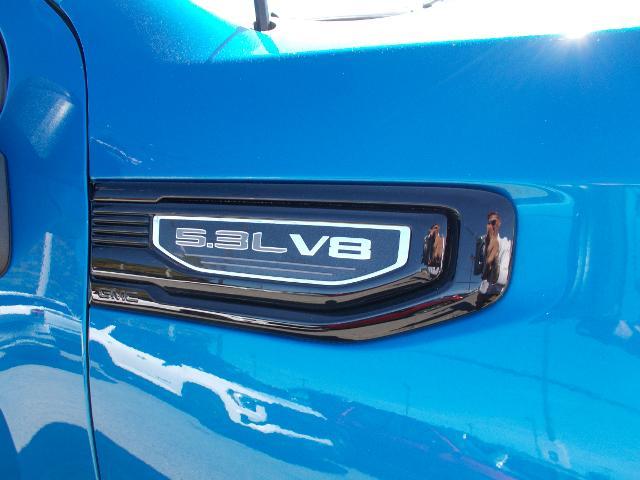 2022 GMC Sierra 1500 Vehicle Photo in LOWELL, MA 01852-4336