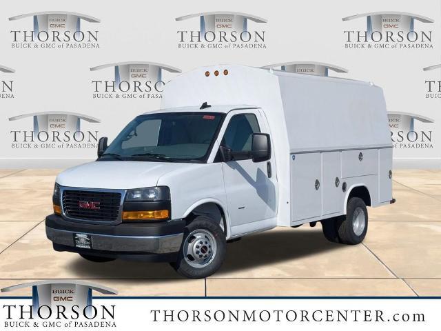 2026 GMC Savana Cutaway 3500 Vehicle Photo in PASADENA, CA 91107-3803