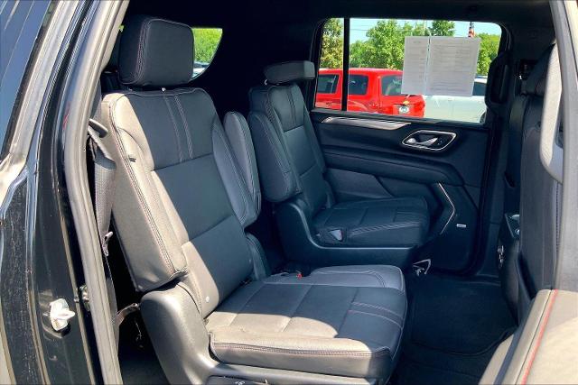 2023 Chevrolet Suburban Vehicle Photo in KANSAS CITY, MO 64114-4502