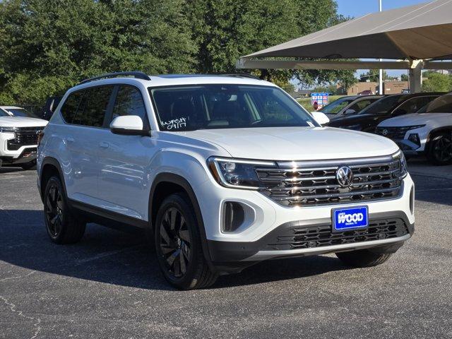 2024 Volkswagen Atlas Vehicle Photo in Decatur, TX 76234