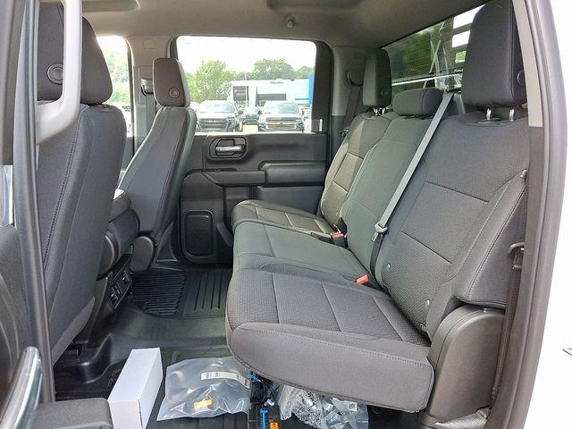 2025 Chevrolet Silverado 3500 HD Chassis Cab Vehicle Photo in DANBURY, CT 06810-5034