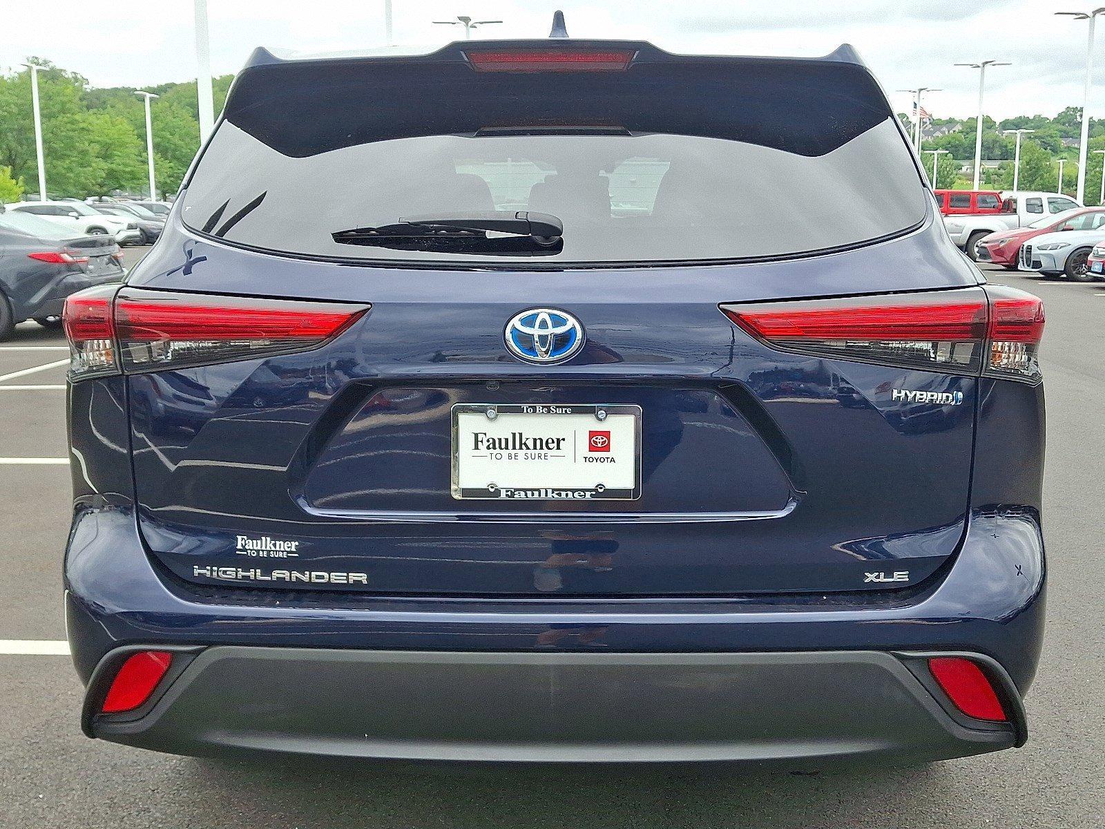 2020 Toyota Highlander Vehicle Photo in Harrisburg, PA 17111