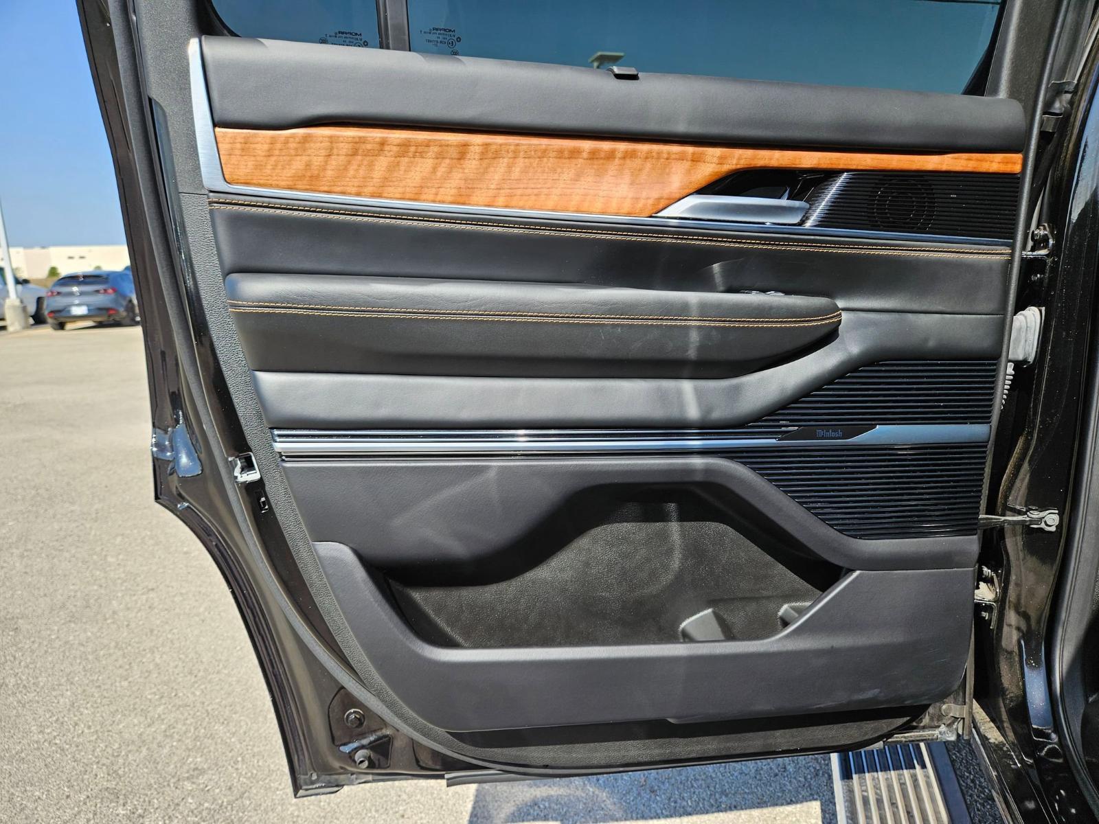 2024 Jeep Grand Wagoneer Vehicle Photo in Seguin, TX 78155