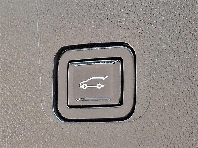 2023 Chevrolet Traverse Vehicle Photo in LANCASTER, PA 17601-0000