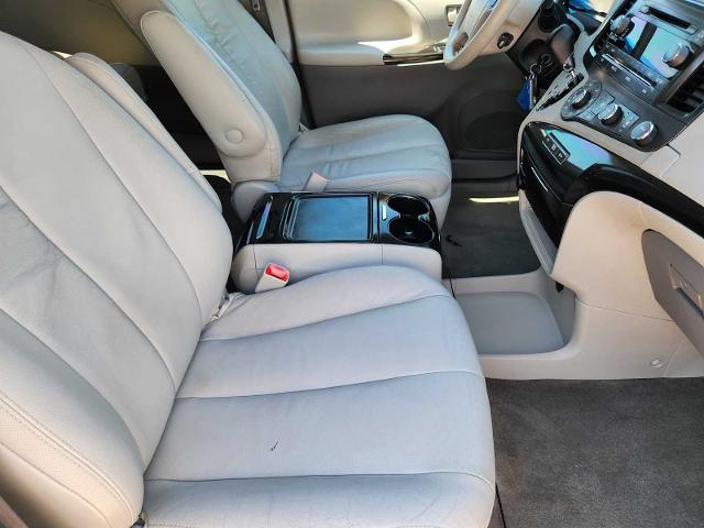 2012 Toyota Sienna Vehicle Photo in DENTON, TX 76210-9321