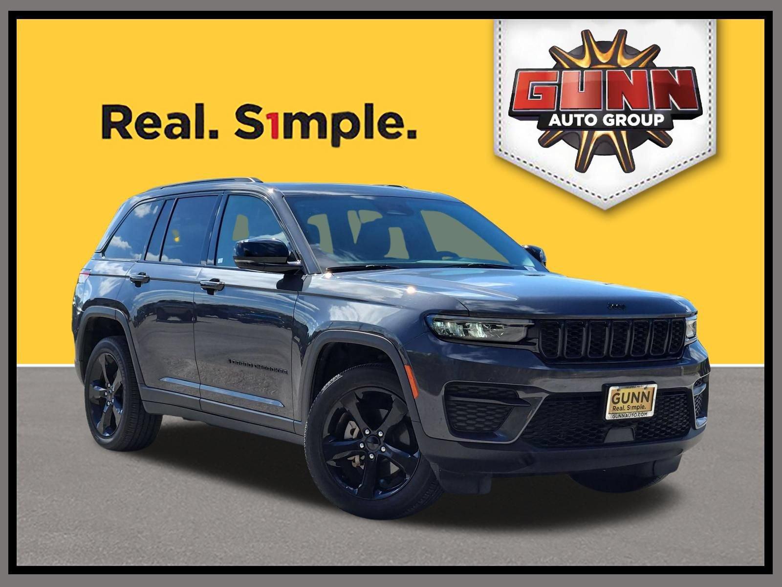 2025 Jeep Grand Cherokee Vehicle Photo in Seguin, TX 78155