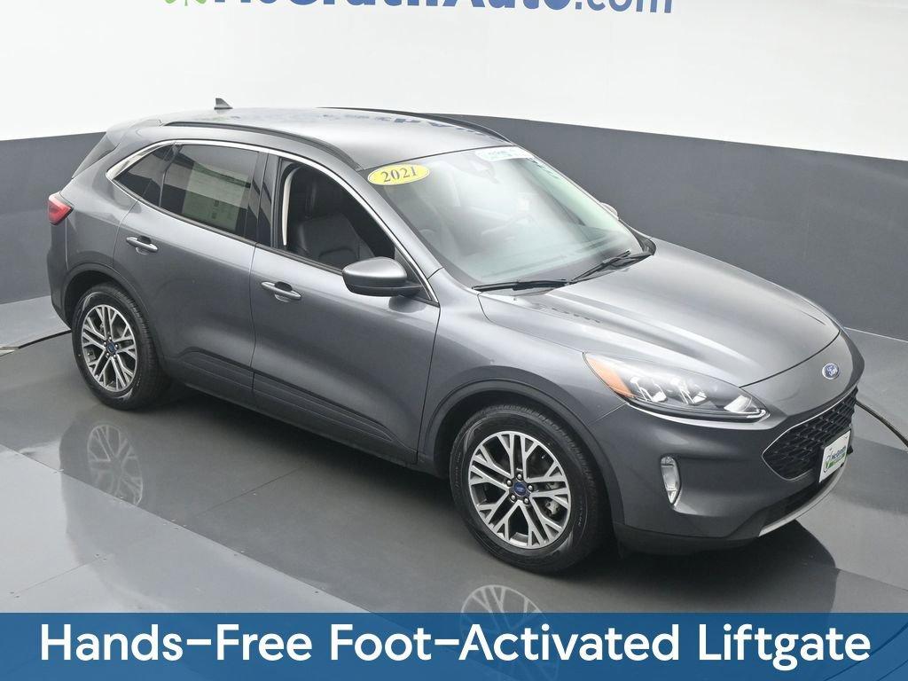 2021 Ford Escape Vehicle Photo in Cedar Rapids, IA 52402