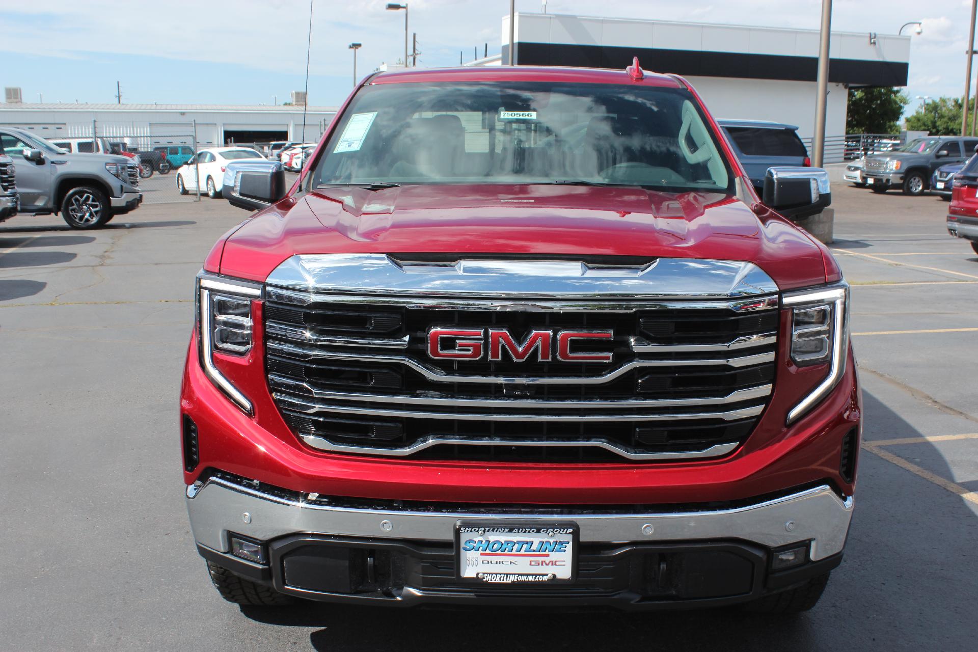2025 GMC Sierra 1500 Vehicle Photo in AURORA, CO 80012-4011