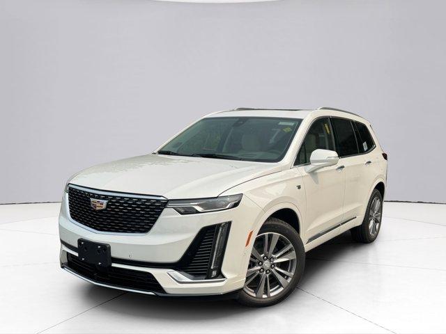 2025 Cadillac XT6 Vehicle Photo in LEOMINSTER, MA 01453-2952