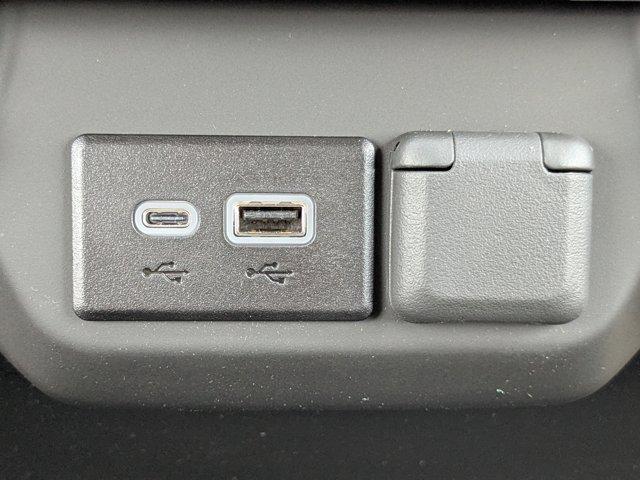 2025 Chevrolet Silverado 2500 HD Vehicle Photo in BRUNSWICK, GA 31525-1881