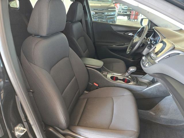 2025 Chevrolet Malibu Vehicle Photo in Weatherford, TX 76087