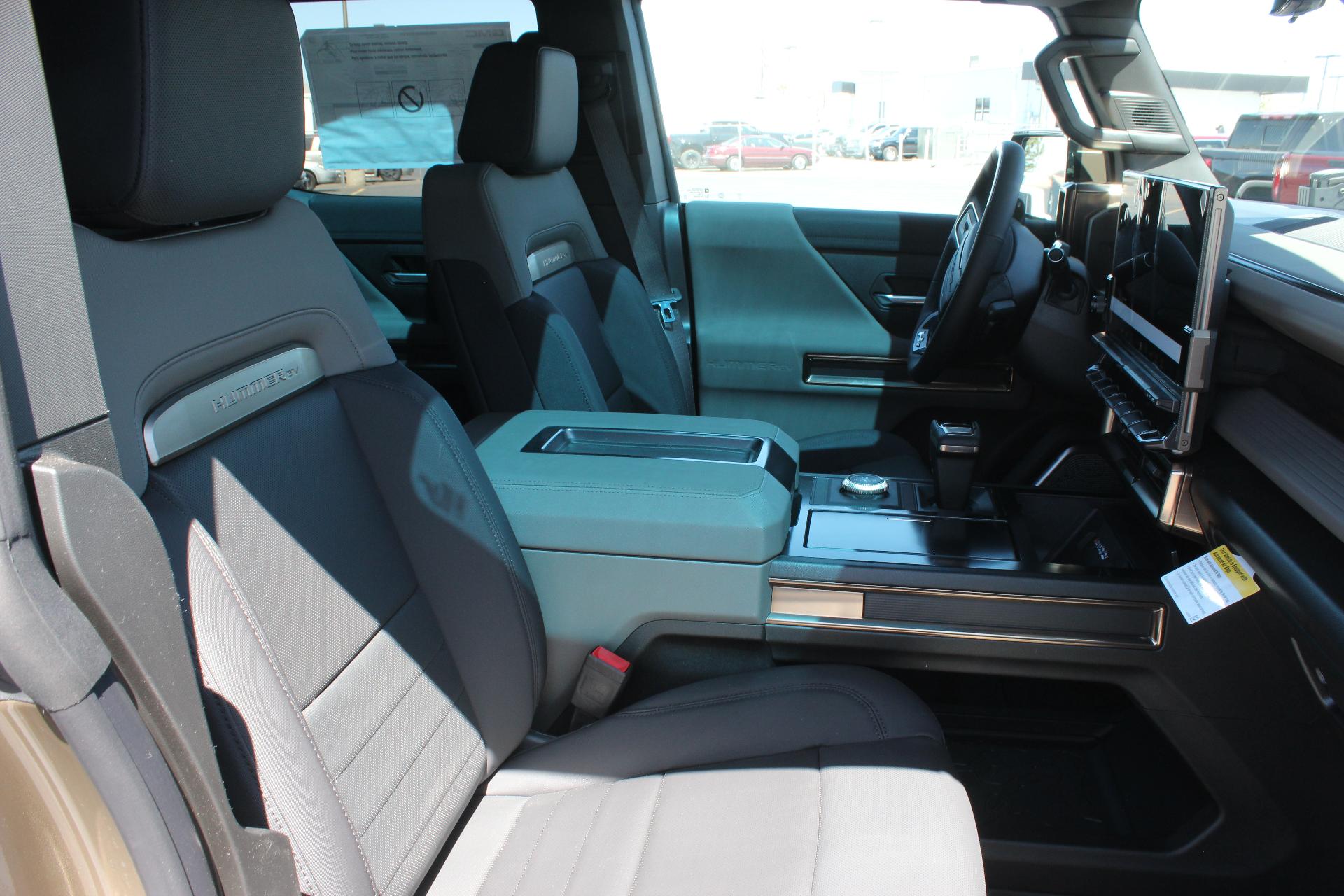 2024 GMC HUMMER EV SUV Vehicle Photo in AURORA, CO 80012-4011
