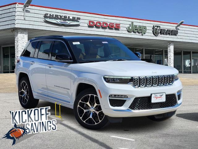 2025 Jeep Grand Cherokee Vehicle Photo in Ennis, TX 75119-5114