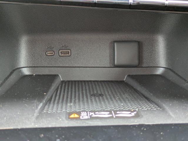 2025 Chevrolet Traverse Vehicle Photo in BRUNSWICK, GA 31525-1881