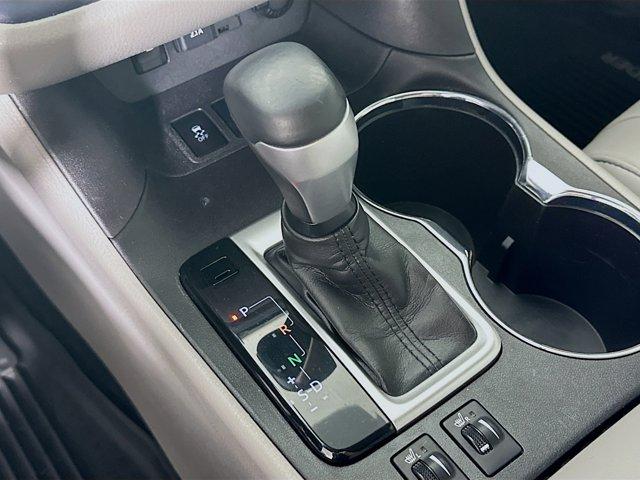 2019 Toyota Highlander Vehicle Photo in Flemington, NJ 08822