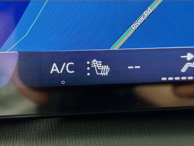 2025 Buick Enclave Vehicle Photo in PUYALLUP, WA 98371-4149