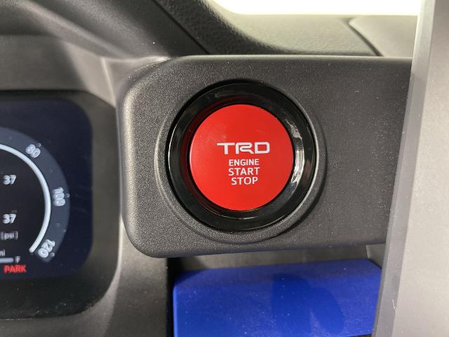 2025 Toyota Tacoma 4WD Vehicle Photo in GILBERT, AZ 85297-0402