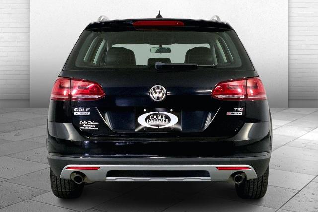2017 Volkswagen Golf Alltrack Vehicle Photo in INDEPENDENCE, MO 64055-1377
