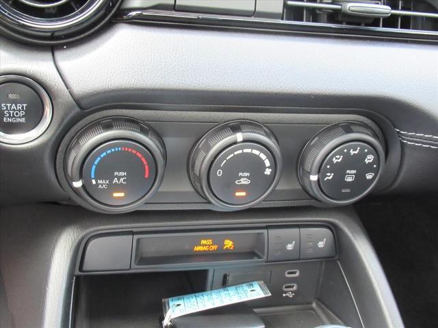 2025 Mazda MX-5 Miata Vehicle Photo in LEESBURG, FL 34788-4022