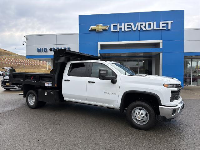 2026 Chevrolet Silverado 3500 HD Chassis Cab Vehicle Photo in SUTTON, WV 26601-9538