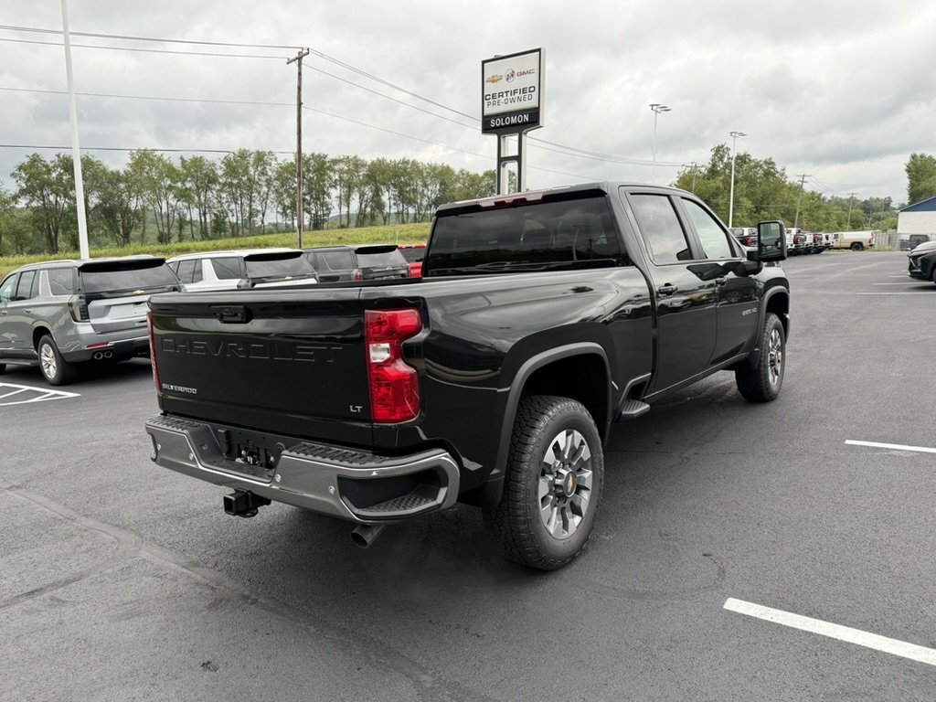 2026 Chevrolet Silverado 2500 HD photo 5 of 10