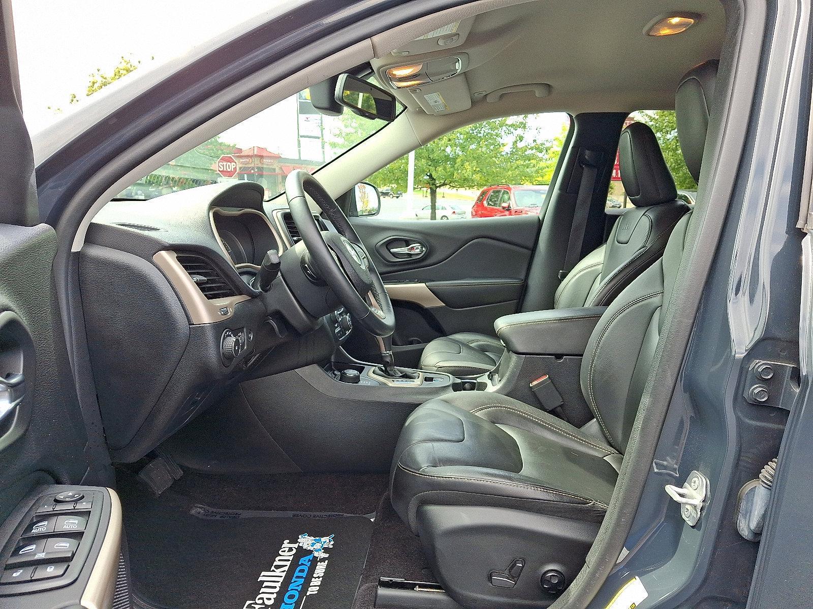 2018 Jeep Cherokee Vehicle Photo in Harrisburg, PA 17111