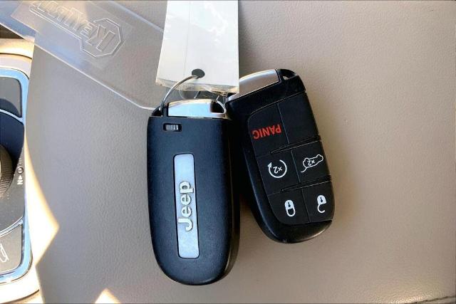 2014 Jeep Grand Cherokee Vehicle Photo in Kansas City, MO 64114