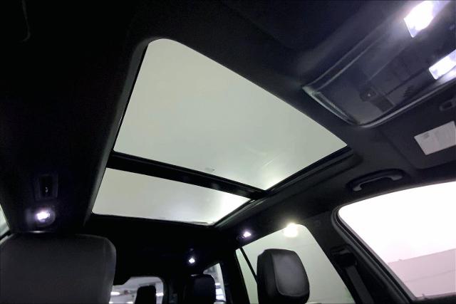 2025 Cadillac XT6 Vehicle Photo in INDEPENDENCE, MO 64055-1314