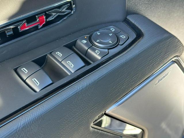 2026 GMC Sierra 1500 Vehicle Photo in COLUMBIA, MO 65203-3903