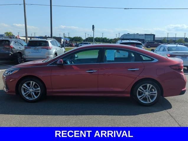 2018 Hyundai SONATA Vehicle Photo in Merrillville, IN 46410