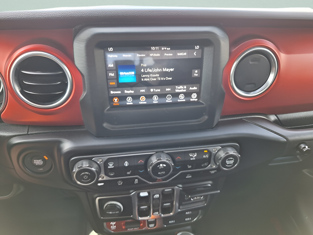 2021 Jeep Gladiator photo 14 of 36