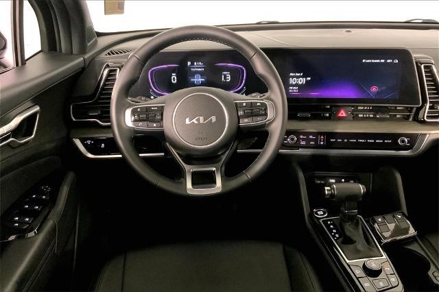 2024 Kia Sportage Vehicle Photo in Lees Summit, MO 64086