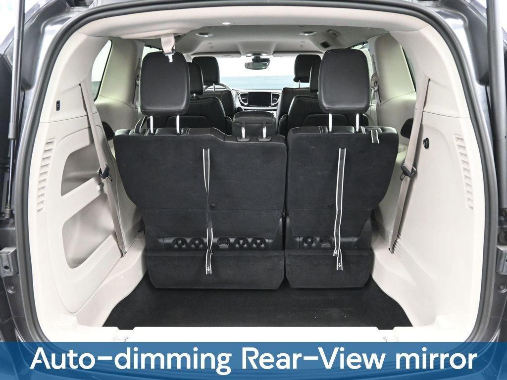 2022 Chrysler Pacifica Vehicle Photo in Cedar Rapids, IA 52402