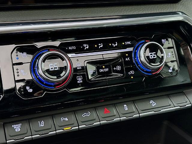 2025 GMC Sierra 3500 HD Vehicle Photo in PUYALLUP, WA 98371-4149