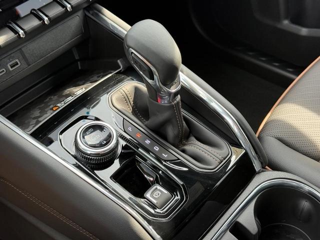 2025 GMC Canyon Vehicle Photo in COLUMBIA, MO 65203-3903