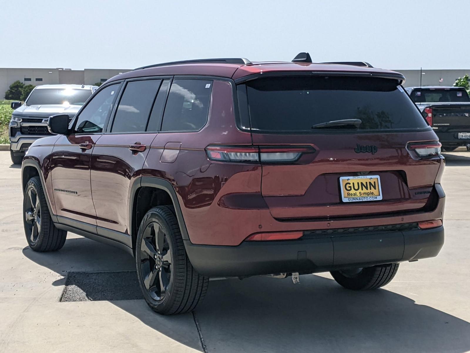 2025 Jeep Grand Cherokee L Vehicle Photo in Seguin, TX 78155