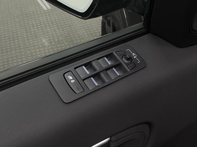 2025 Discovery Sport Vehicle Photo in Appleton, WI 54913