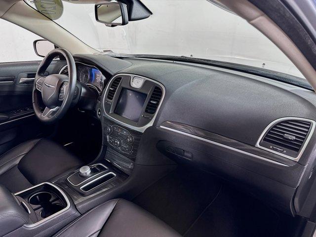 2020 Chrysler 300 Vehicle Photo in Flemington, NJ 08822