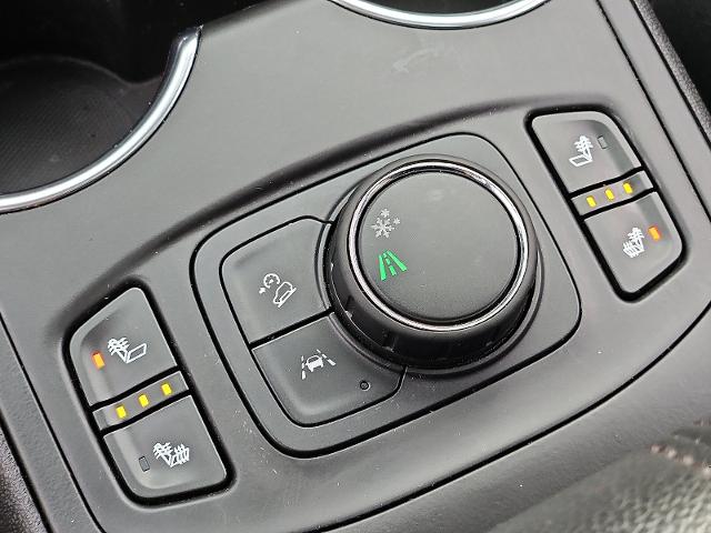 2023 GMC Terrain Vehicle Photo in TREVOSE, PA 19053-4984