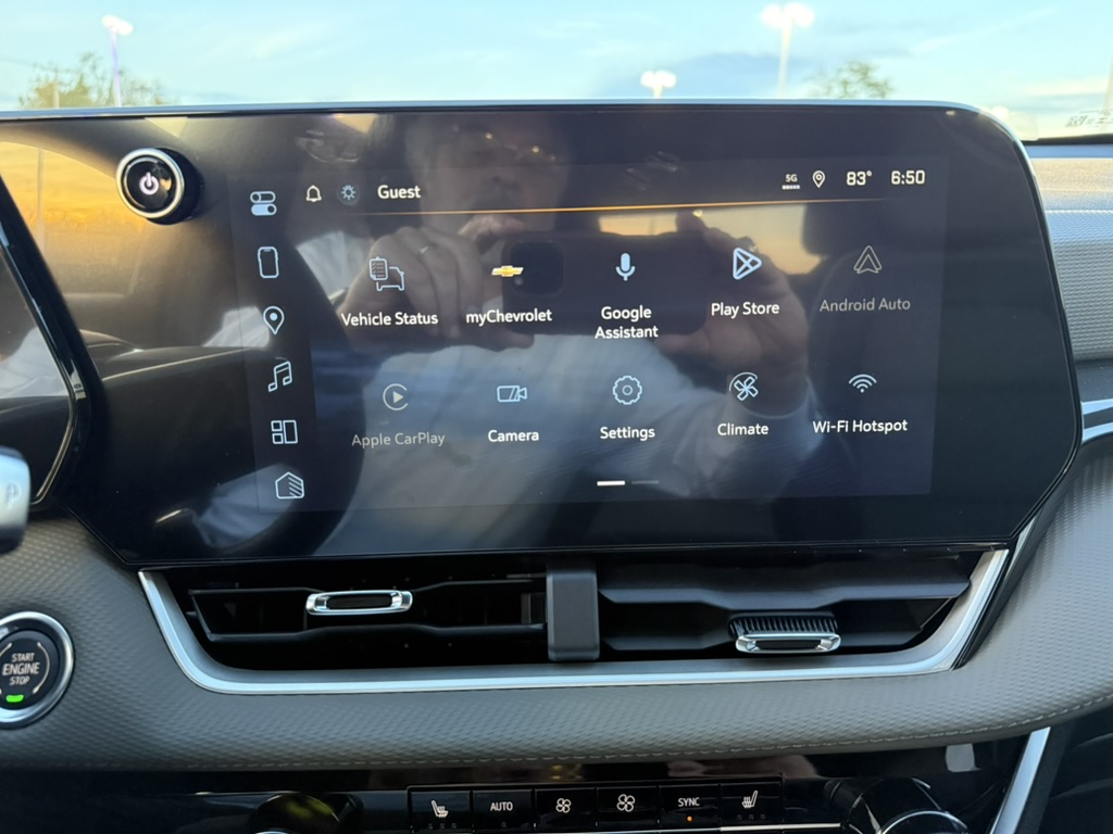 2027 Chevrolet Equinox photo 17 of 20