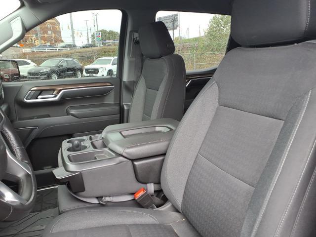 2022 Chevrolet Silverado 1500 photo 8 of 21