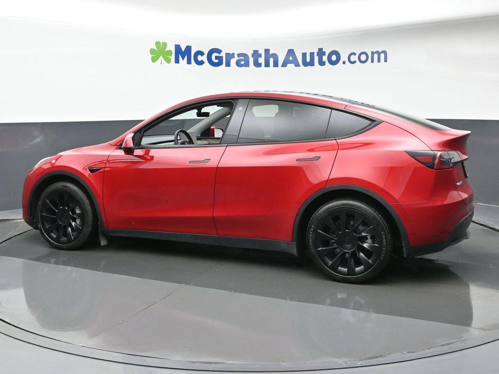 2023 Tesla Model Y Vehicle Photo in Cedar Rapids, IA 52402