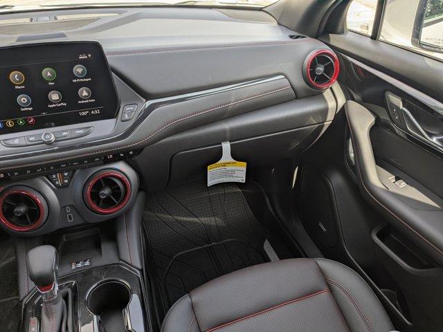 2025 Chevrolet Blazer Vehicle Photo in BRUNSWICK, GA 31525-1881