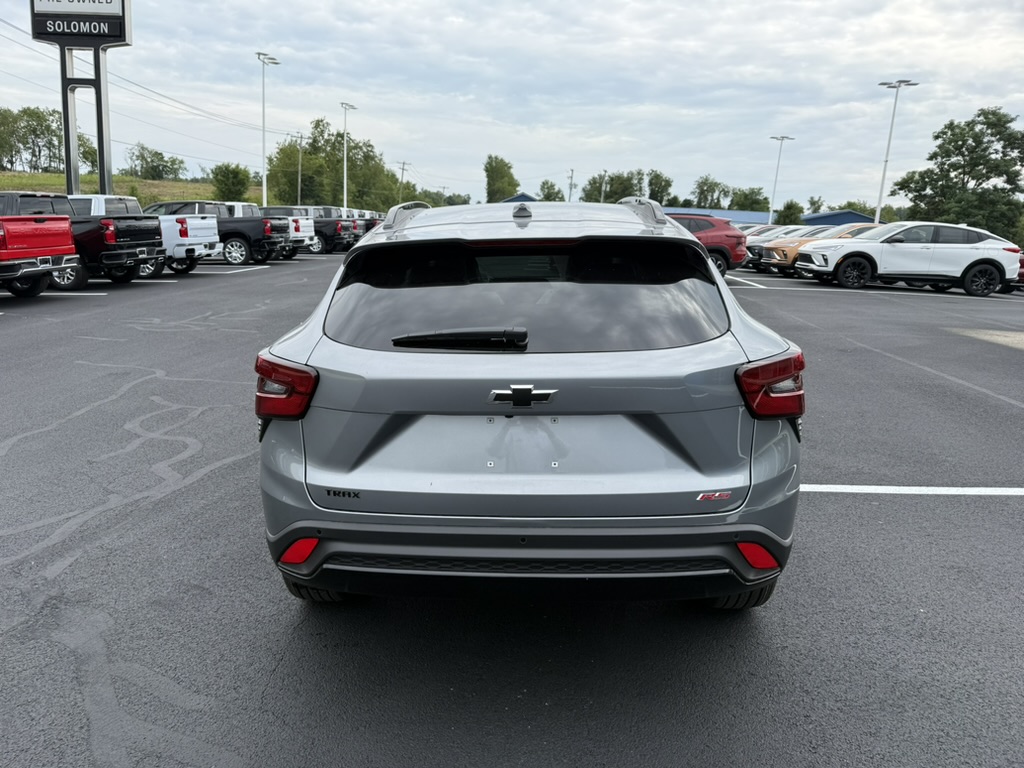2026 Chevrolet Trax photo 4 of 21