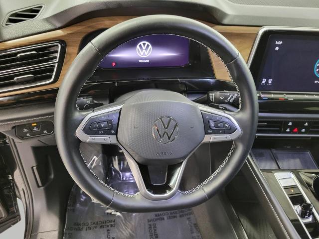 2024 Volkswagen Atlas Vehicle Photo in NEENAH, WI 54956-2243