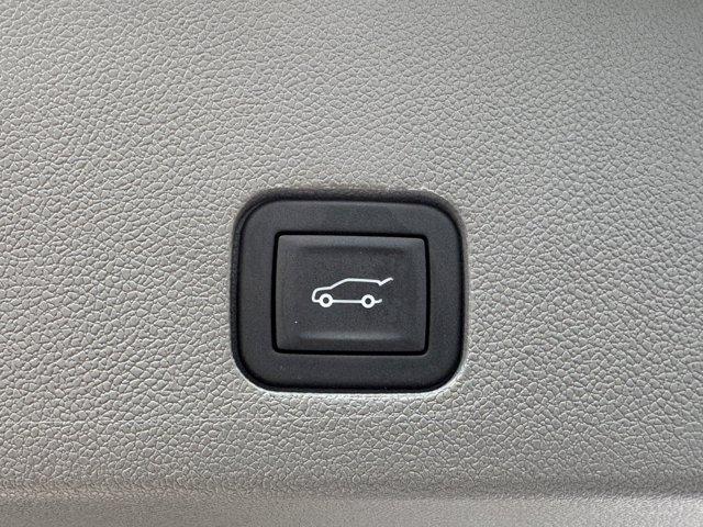2025 Cadillac XT6 Vehicle Photo in LEOMINSTER, MA 01453-2952