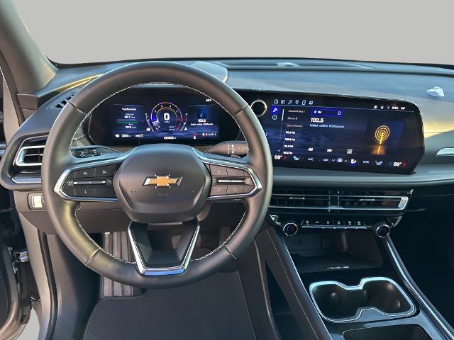 2025 Chevrolet Traverse Vehicle Photo in MANITOWOC, WI 54220-5838