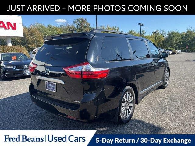 2019 Toyota Sienna Vehicle Photo in Flemington, NJ 08822