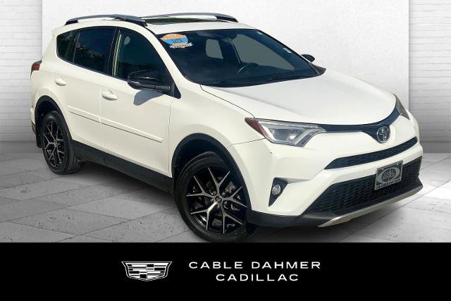 2016 Toyota RAV4 Vehicle Photo in KANSAS CITY, MO 64114-4545