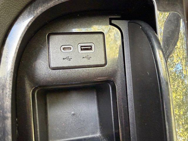 2021 Cadillac Escalade ESV Vehicle Photo in LEOMINSTER, MA 01453-2952